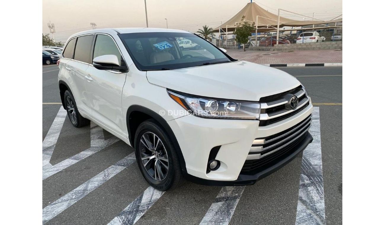 Used Toyota Highlander 2017 for sale in Dubai - 305287