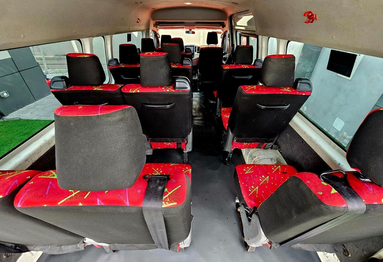 تويوتا هاياس GL PASSENGER/ PATROL MANUAL/ 3.5 V6/ LOW MILEAGE