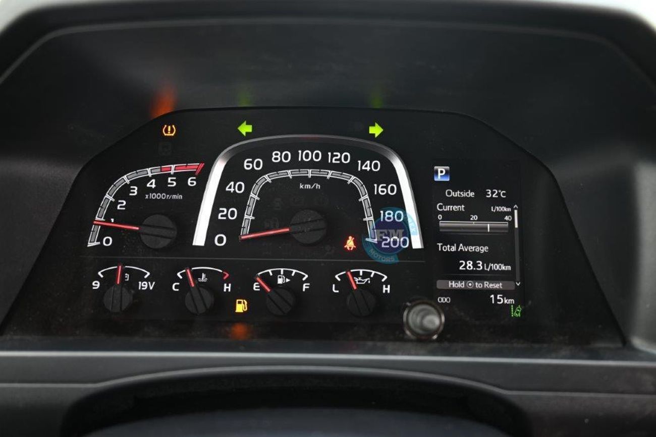 Toyota Land Cruiser 70 71 Short Wheel Base SDLX 2.8L Diesel 4WD Automatic