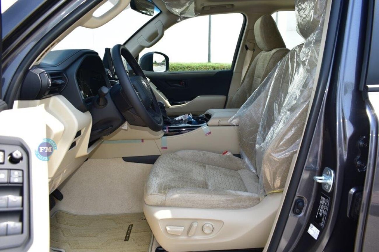 تويوتا لاند كروزر 300 GXR 3.5L Petrol