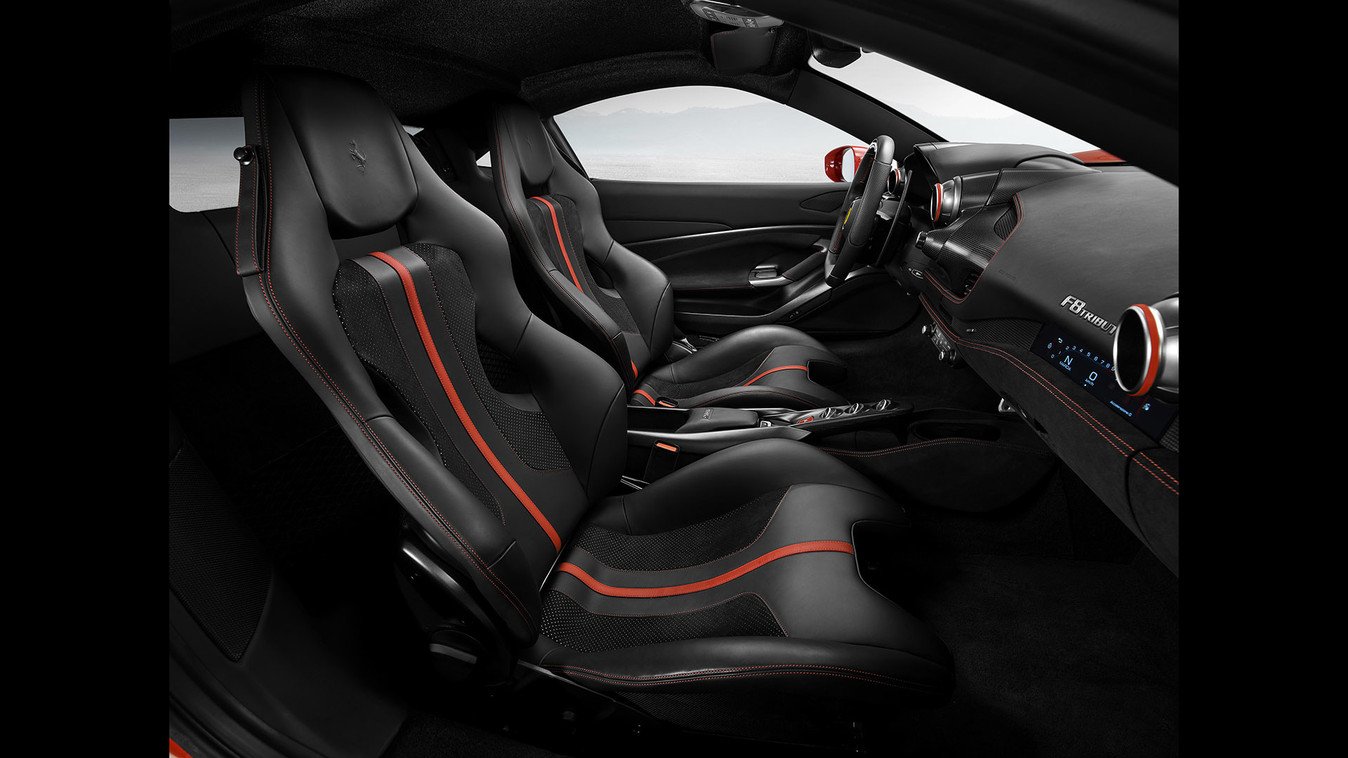 Ferrari F8 Tributo interior - Front Seats