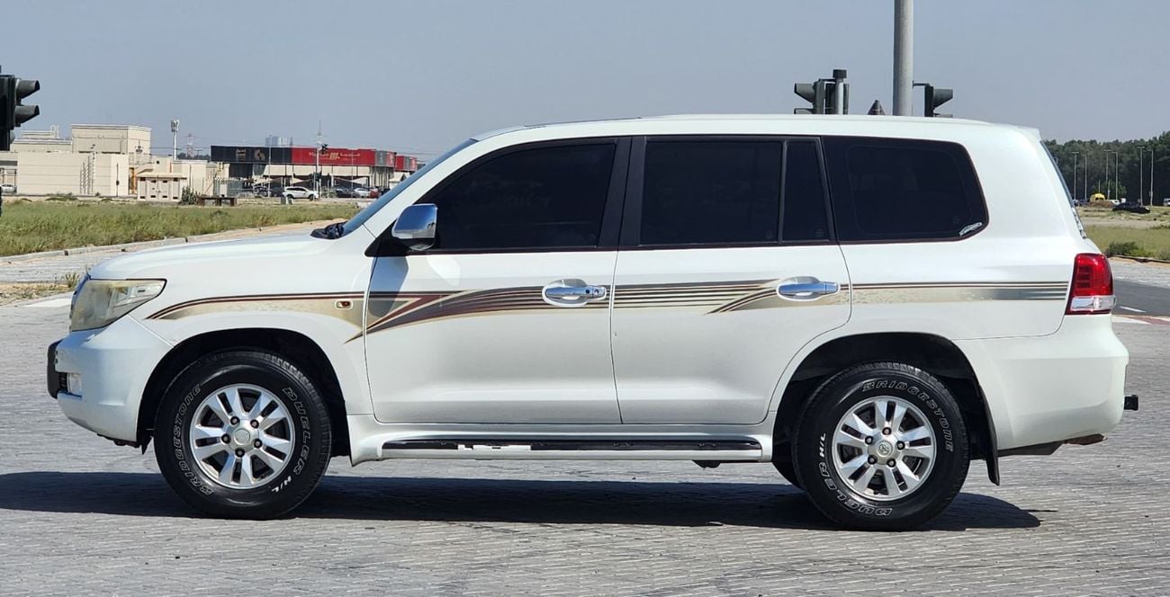 Toyota Land Cruiser GX.R V8