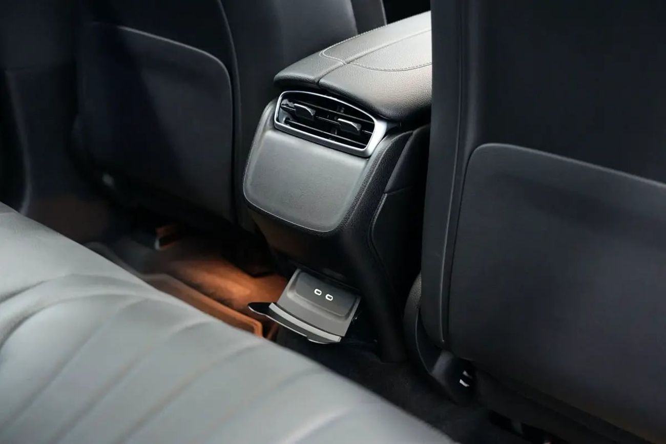 مرسيدس بنز EQE 350+ 350 | GCC 11k km | 5 Years Agency Warranty | 5 Years Service Contract