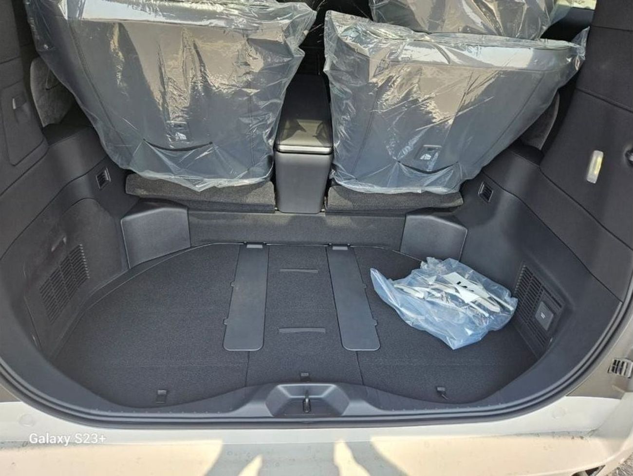 Lexus LM 350h LEXUS LM350H VIP 2024 2.5L AWD