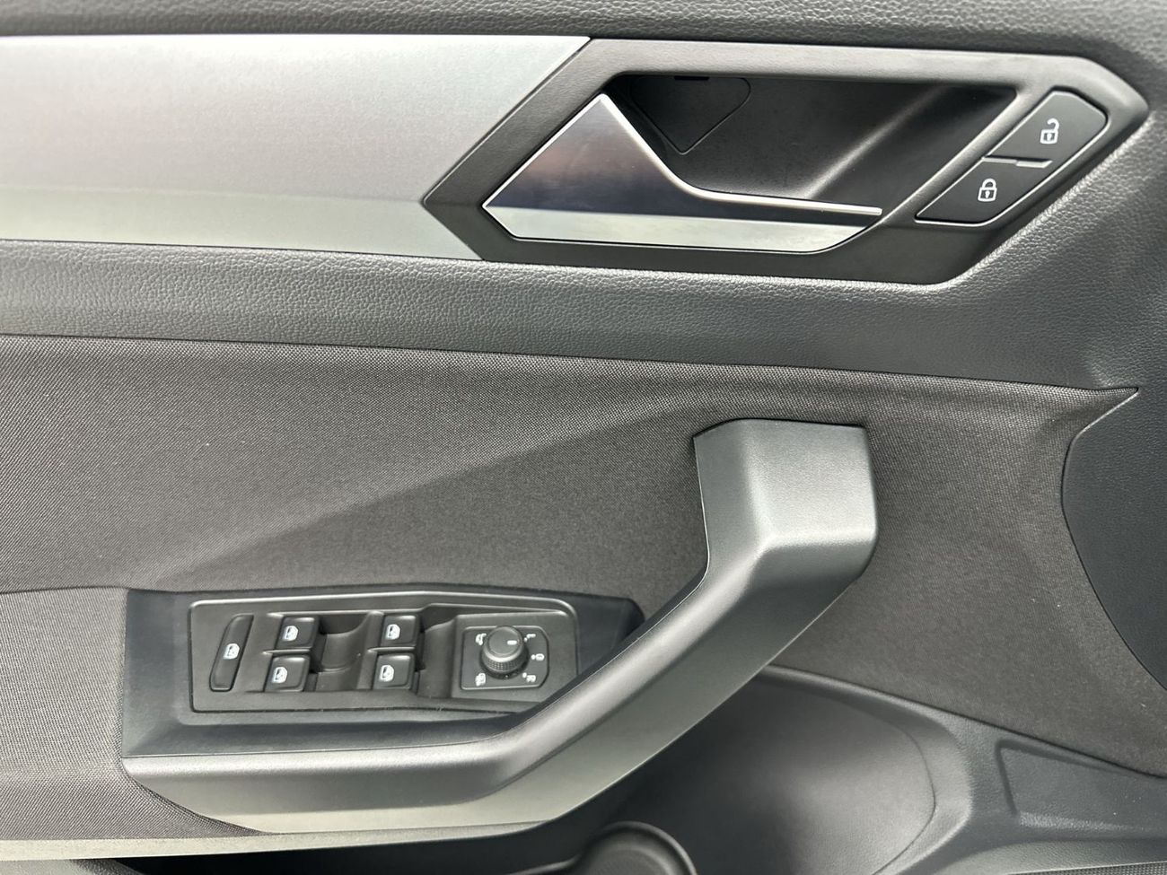 فولكس واجن T ROC LIFE with Camera 1.4L | Adaptive Cruise Control | VW Certified