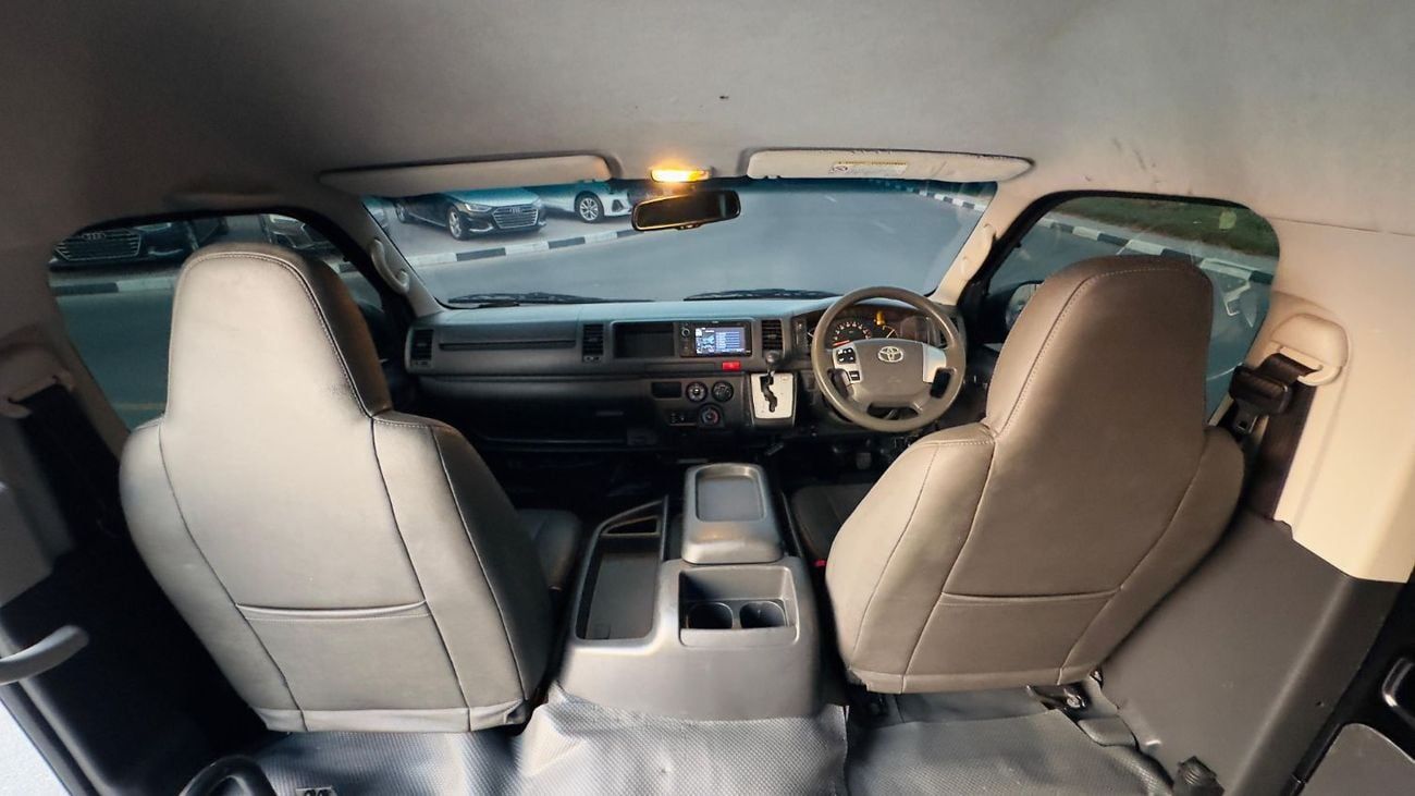 Toyota Hiace POWER SLIDING DOOR | 14-SEATER | 3.0L DIESEL ENGINE | 2WD | AUTOMATIC TRANSMISSION | RHD