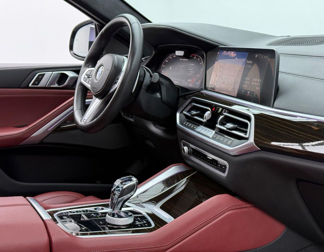 بي أم دبليو X6 M50i 4.4L 2021 BMW X6 M50i, 2025 BMW Warranty, Full BMW Service History, Excellent Condition, GCC