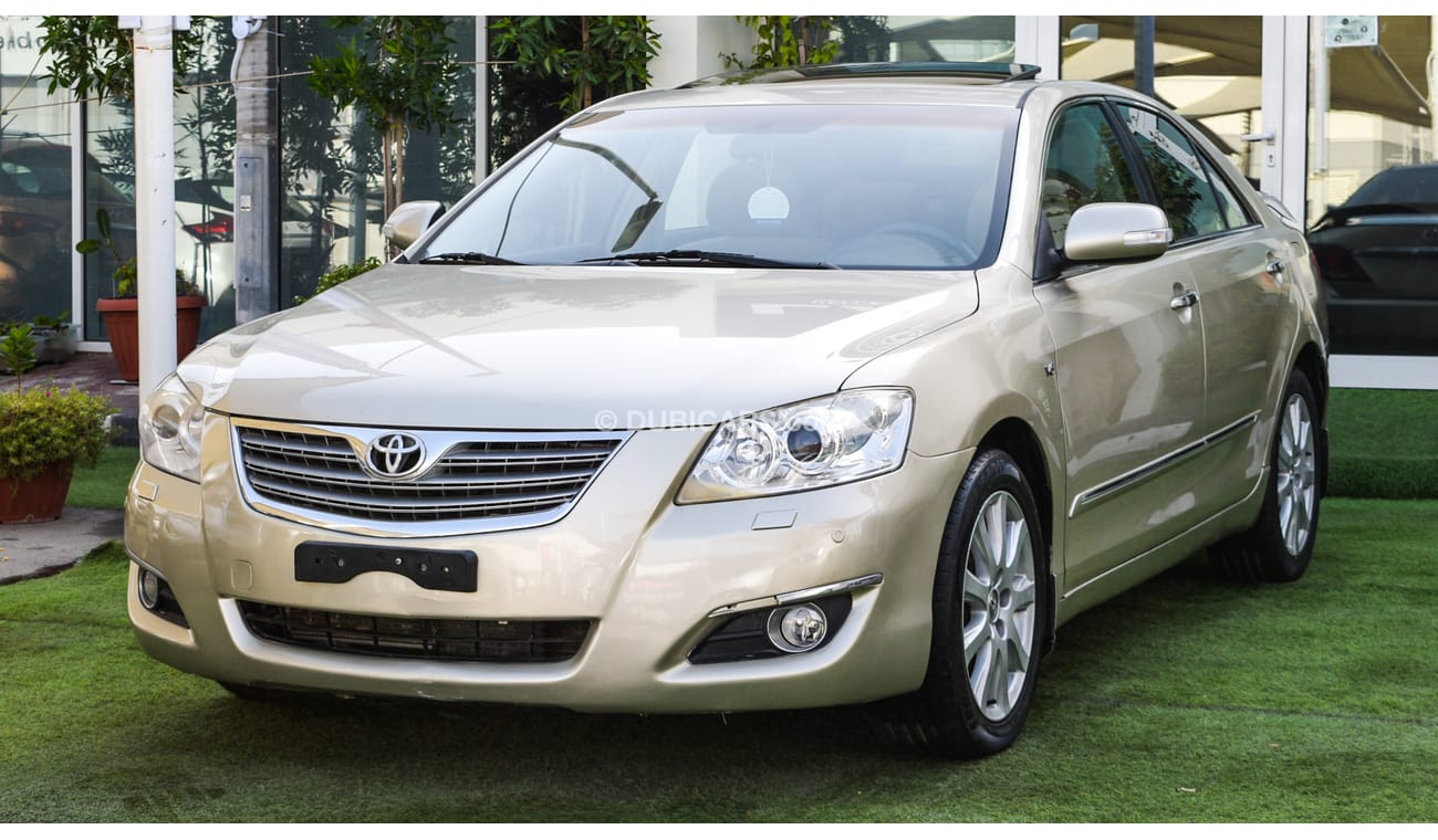 تويوتا أوريون خليجى- بدون حوادث- رقم واحد - بصمة - فتحة - شاشة - كاميرا - مثبت سرعة - رنجات - حساسات -خشب -جناح