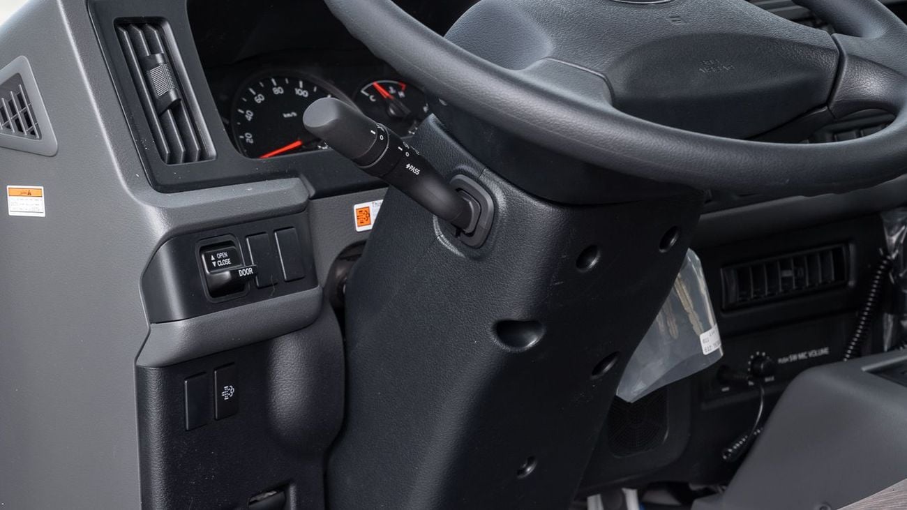 Toyota Coaster TOYOTA COASTER 2.8 DSL MANUAL 22SEATS -2026YM