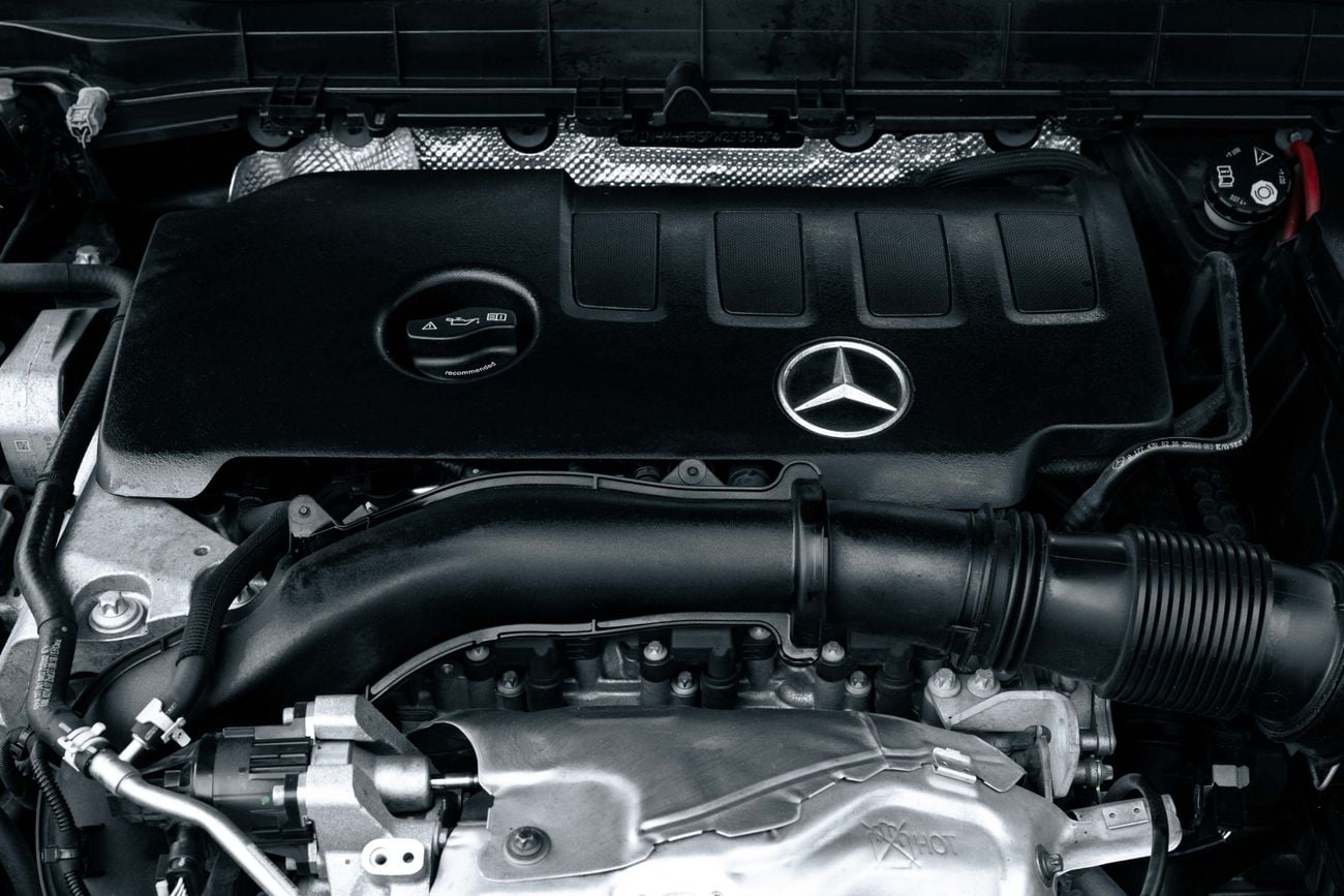 Mercedes Benz GLB250 GLB 250 | 3,134 P.M | 0% Downpayment | Warranty + Service Contract