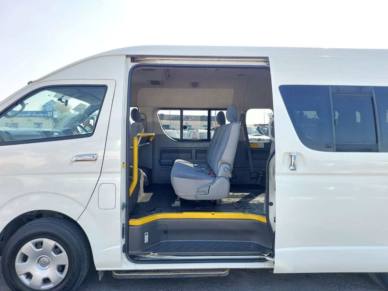 تويوتا هاياس (RAMADAN OFFER) TOYOTA HIACE VAN RHD 2009 MODEL 2.7 L PETROL AUTOMATIC(PM65726)