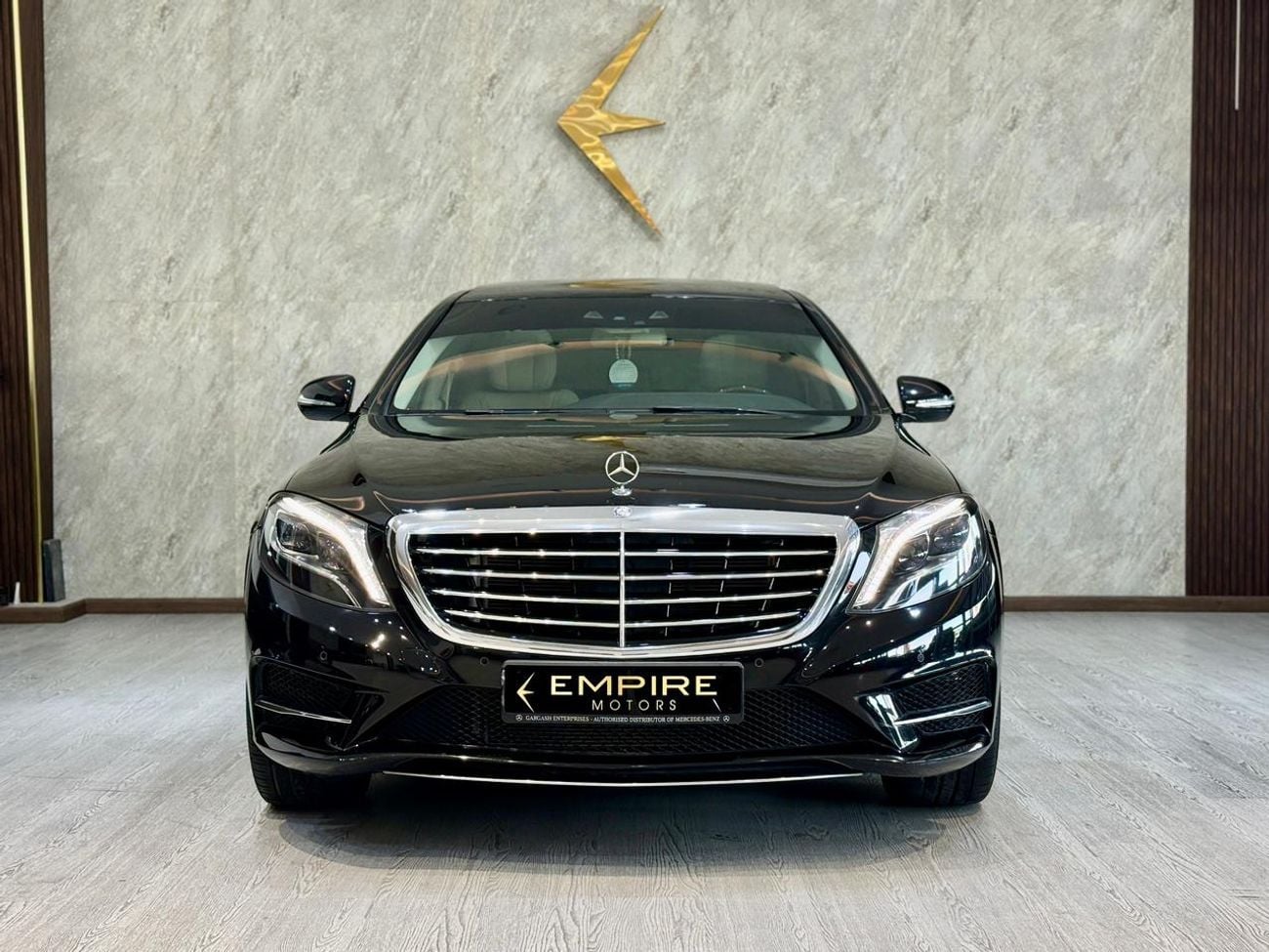 Mercedes-Benz S 500 Std 4.7L Mercedes S500 AMG II 2015 II Full Loaded