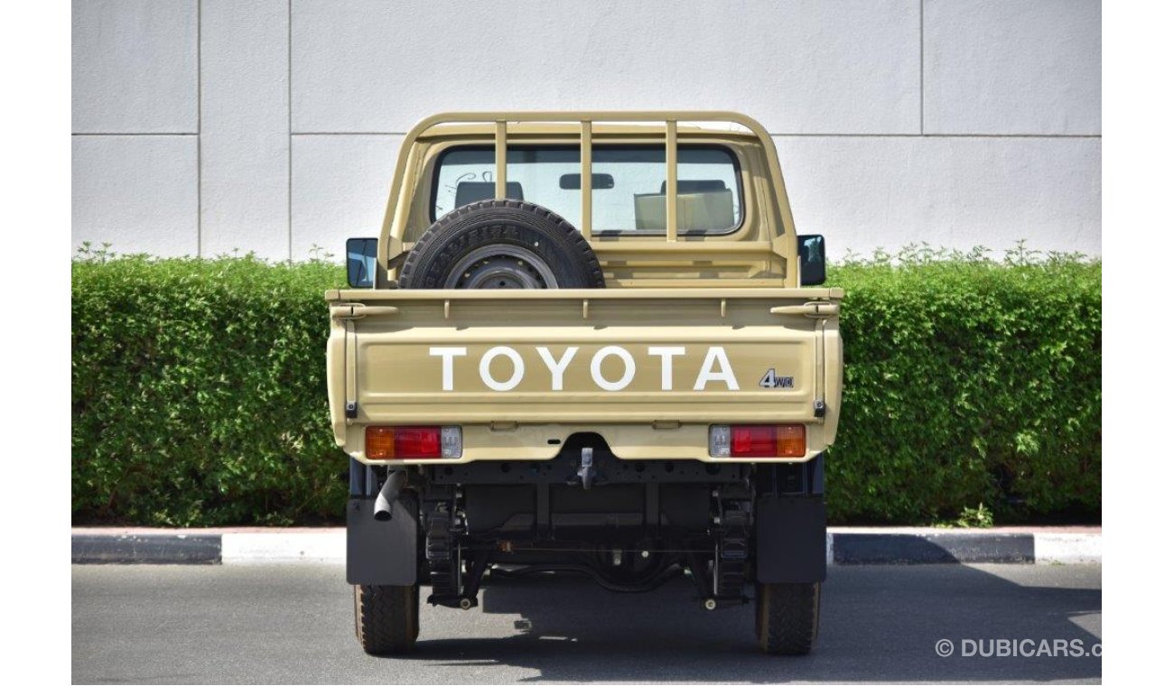 Toyota Land Cruiser Pick Up 79 SINGLE  CAB V6 4.2L DIESEL 4WD MANUAL TRANSMISSION WITH REAR DIFF. LOCK