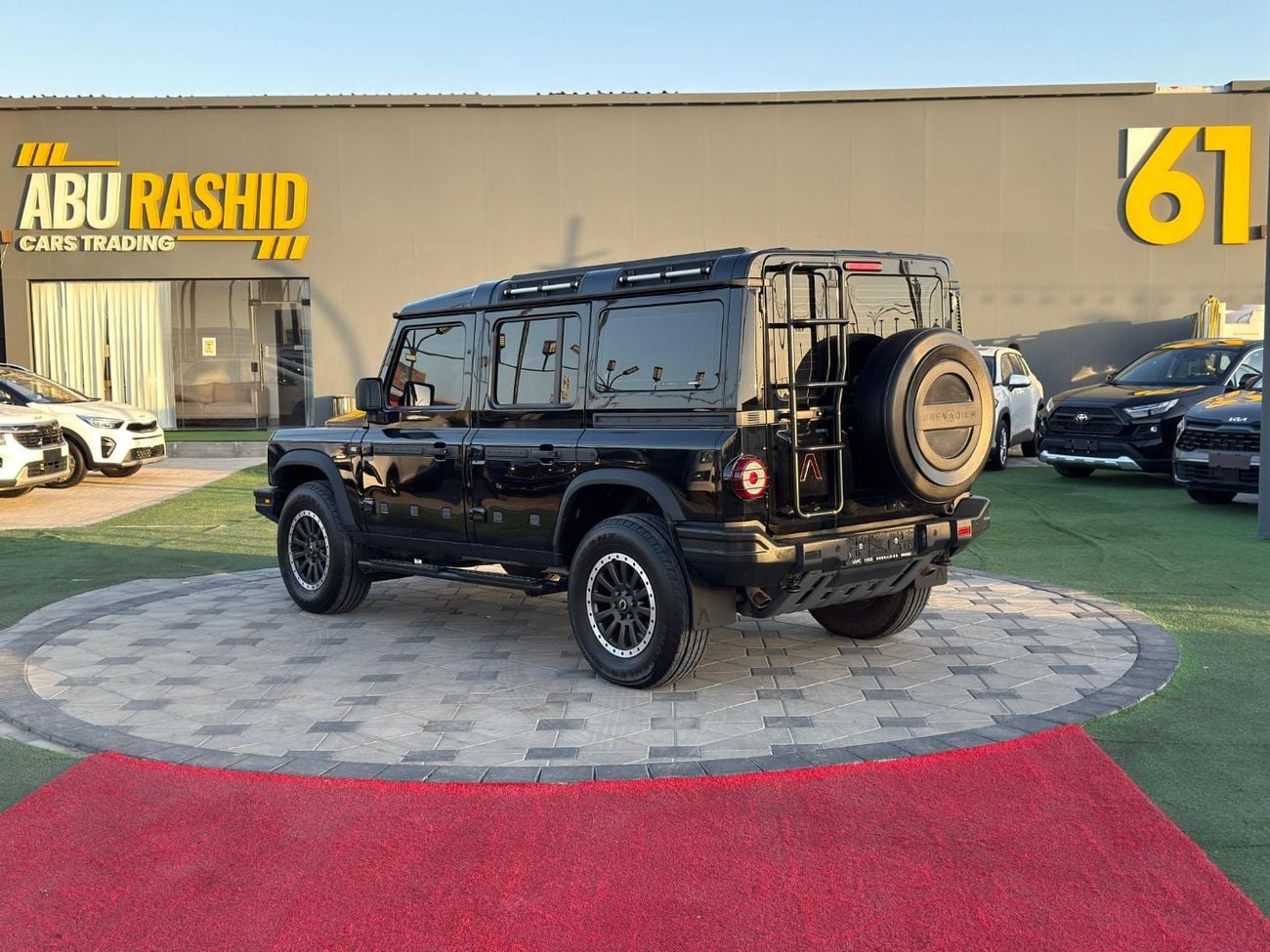 إينيوس غرينادير FIELDMASTER EDITION
