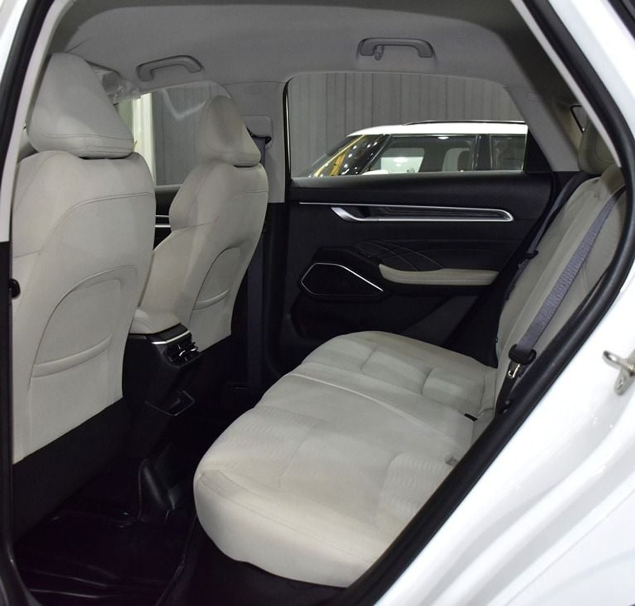 جيلي إمجراند EXCELLENT DEAL for our Geely Emgrand 1.5L ( 2024 Model ) in White Color GCC Specs