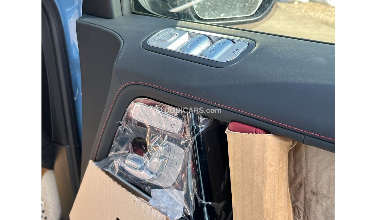 Mercedes-Benz G 63 AMG RIGHT HAND DRIVE