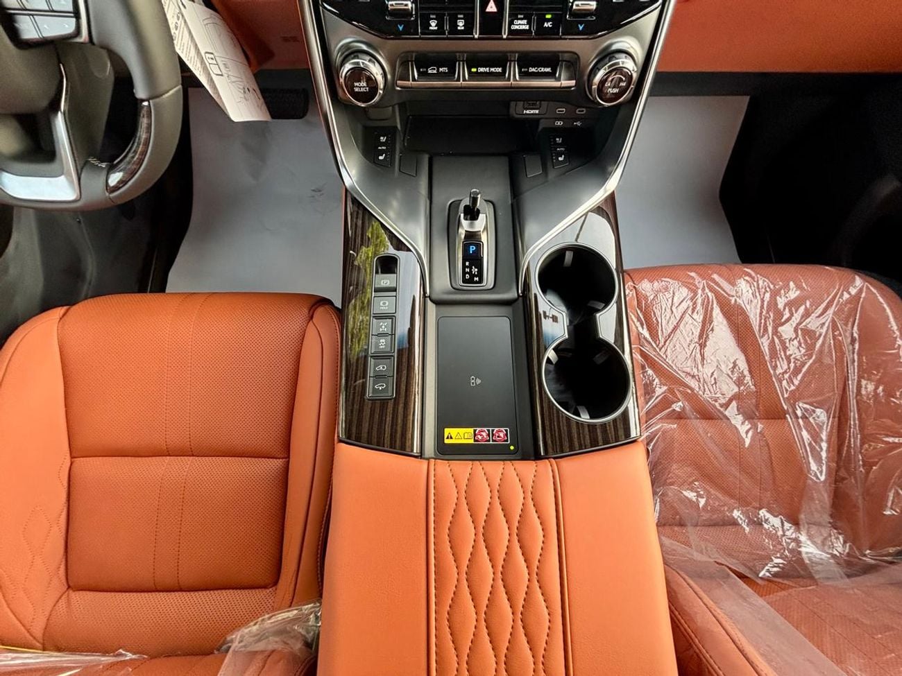 Lexus LX700h VIP