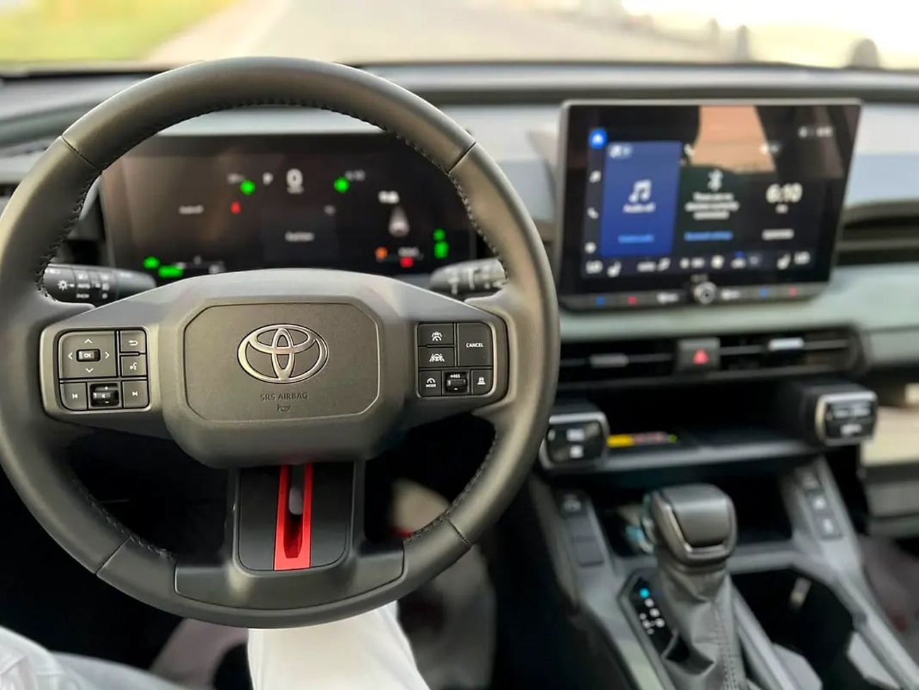 Toyota RAV4 ADVENTURE RAV4 Adventure 2.5L HYBRID GCC Specs