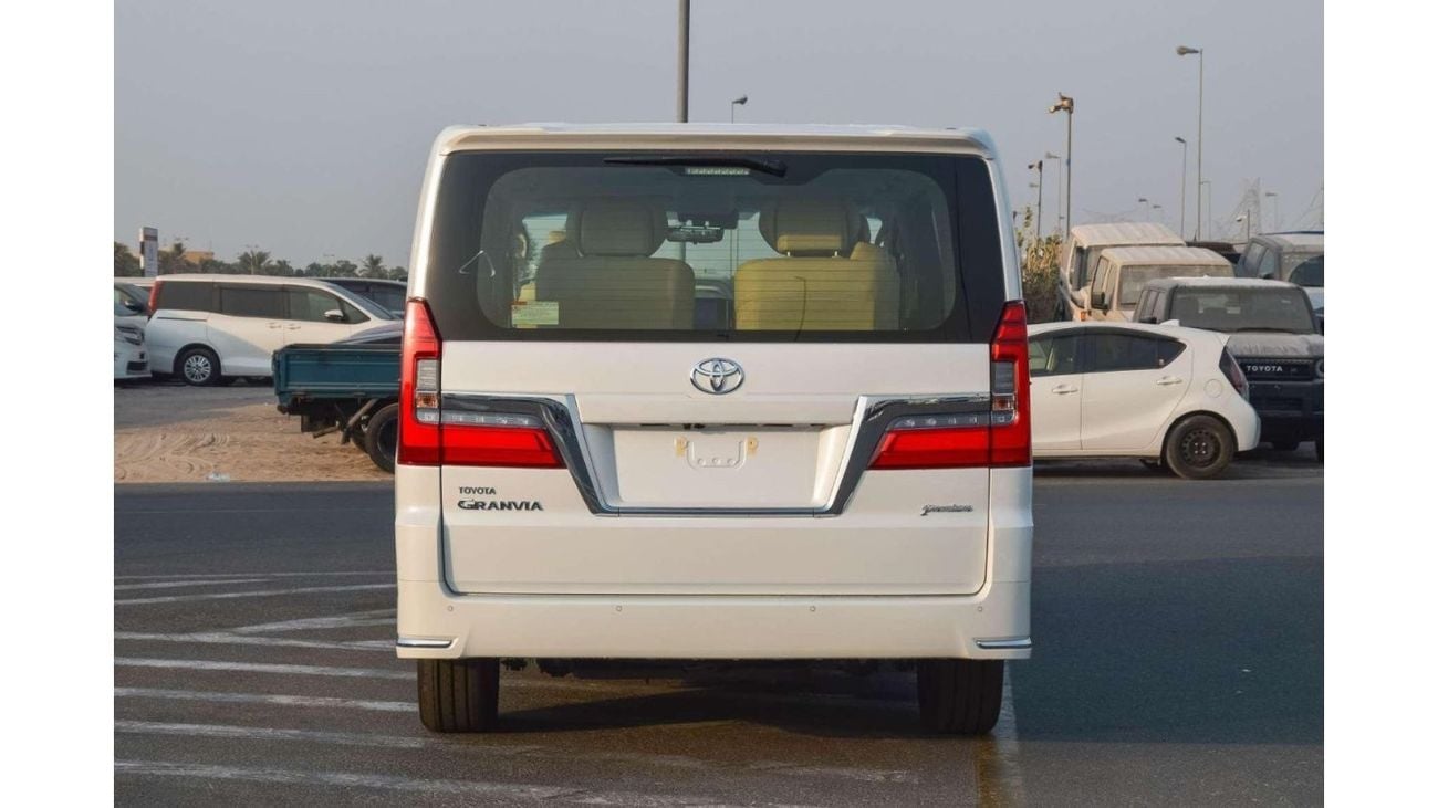 Toyota Granvia TOYOTA GRANVIA 3.5L PETROL RWD MINIVAN 5DOOR 2025