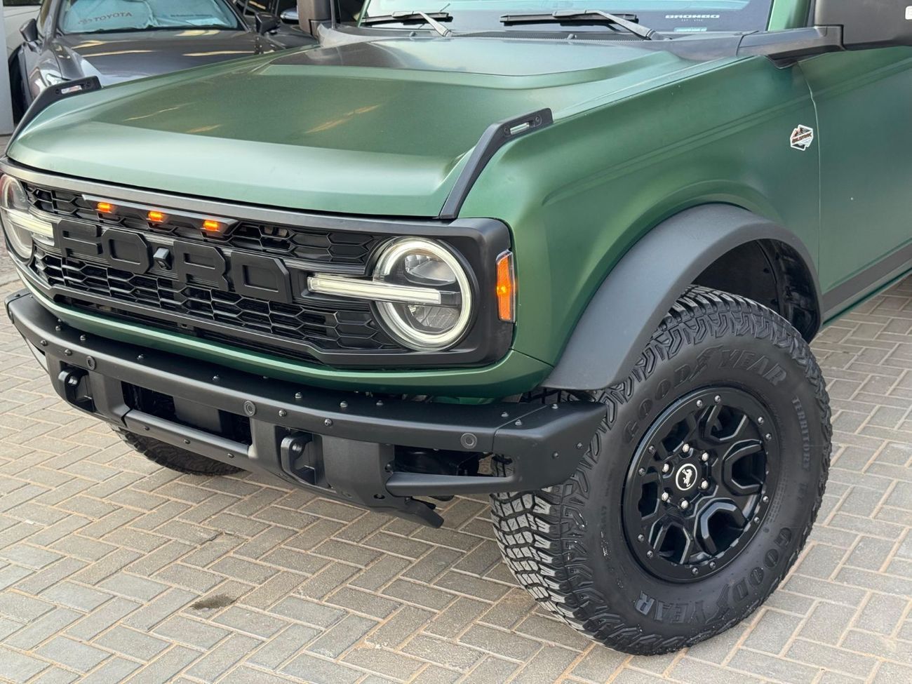 فورد برونكو V6 2.7L TT / WILDTRAK / GCC / كاميرا 360 درجة / ممشى قليل / مجموعة رفع فوكس الأصلية / رادار