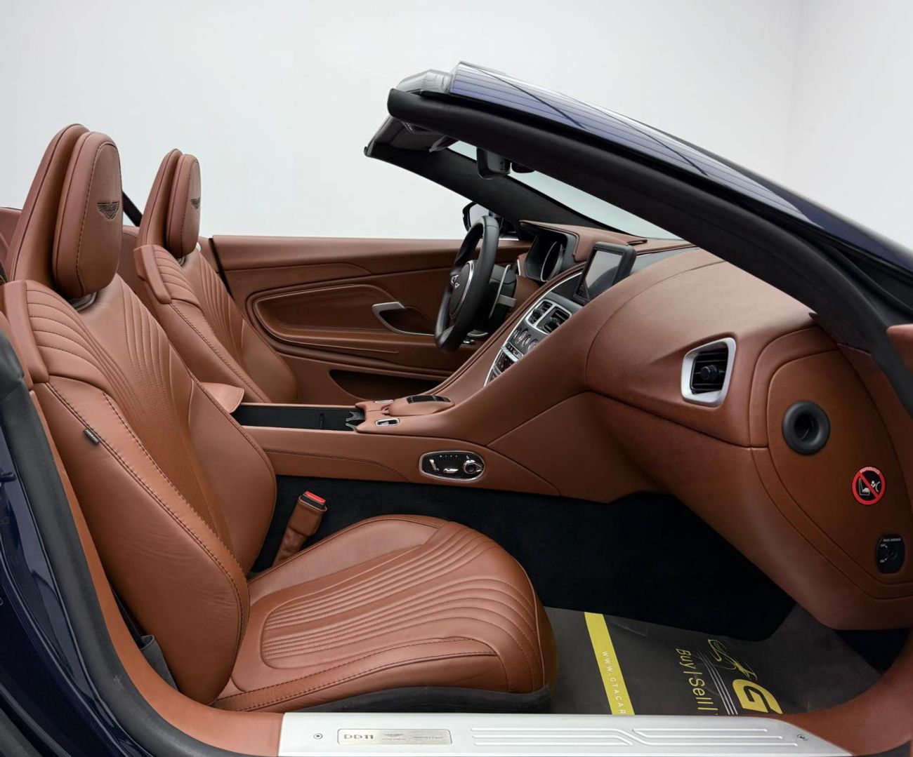 Aston Martin DB11 Volante 4.0L 2020 Aston Martin DB11 Volante, 2025 Aston Martin Service Pack, Warranty, Very Low Km, 