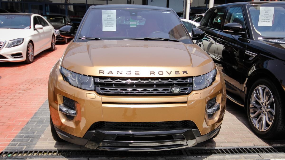 Land Rover Range Rover Evoque for sale AED 148,000. Gold, 2014