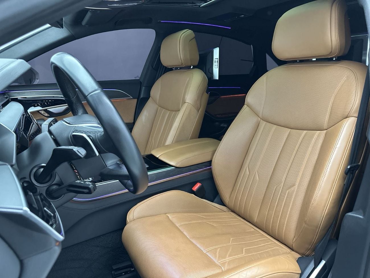 أودي A8 L 55 TFSI quattro Business Edition 3.0L (Ref# 001370)