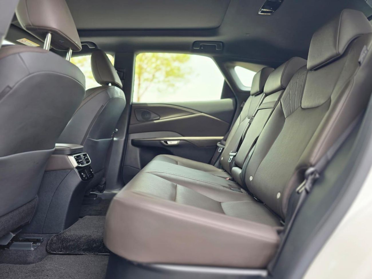 Lexus RX350 PRESTIGE PLUS 2023 GCC WITH AGENCY SERVICE HISTORY IN MINT CONDITION