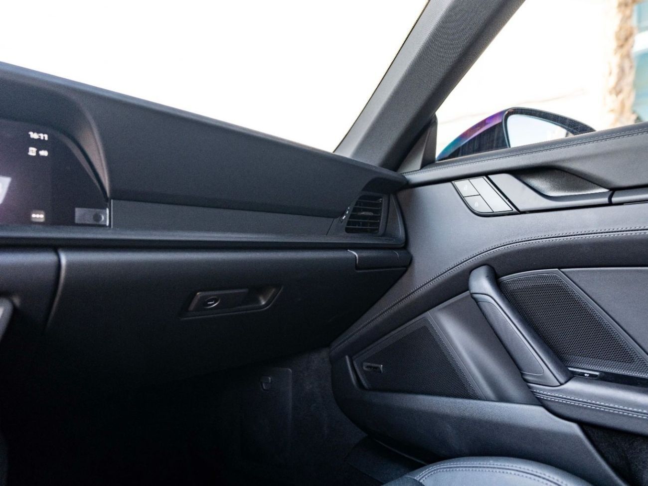 Porsche 911 Carrera 4GTS 3.0L (475 HP) Coupe