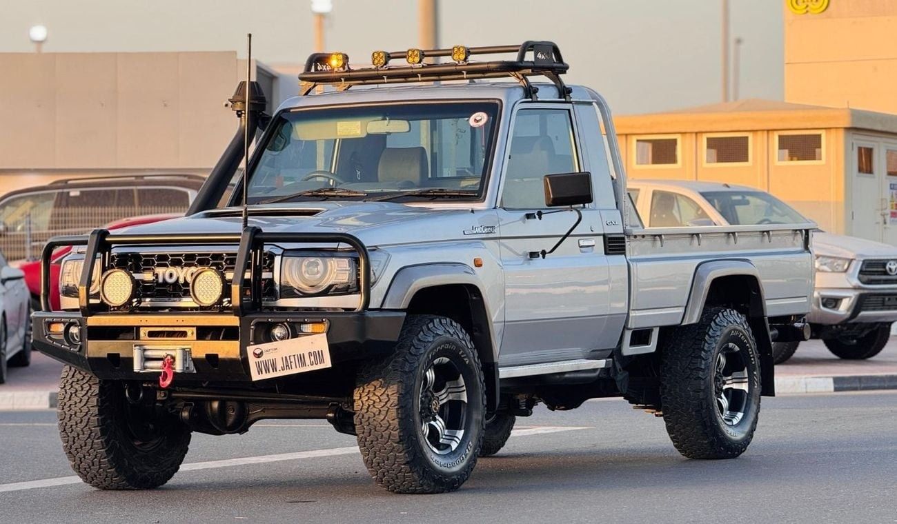 Toyota Land Cruiser Pick Up PREMIUM BULL BAR INSTALLED | RHD | 2010 | SINGLE CABIN | MANUAL TRANSMISSION | AIR SNORKEL | 4.5L DI