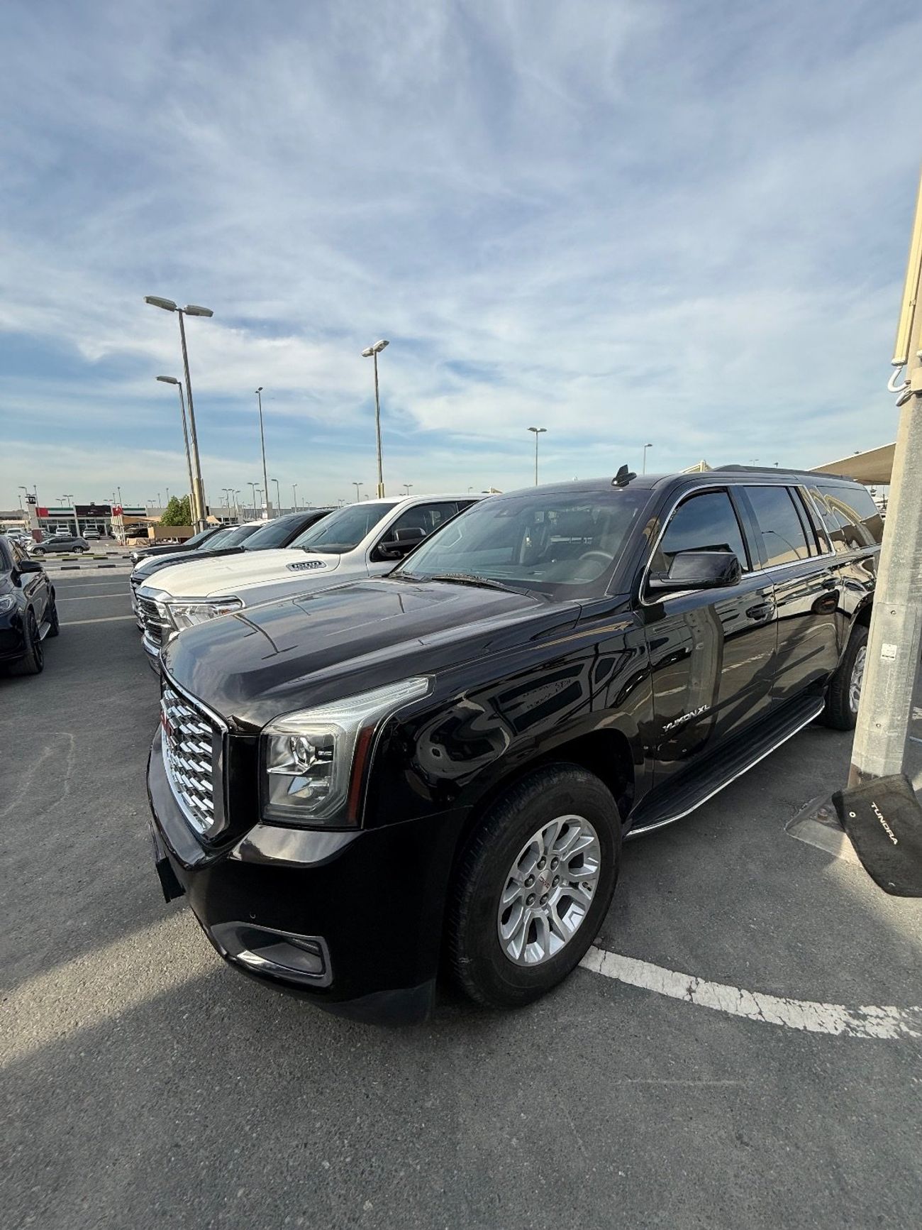 جي أم سي يوكون XL Denali 6.2L (8 Seater)
