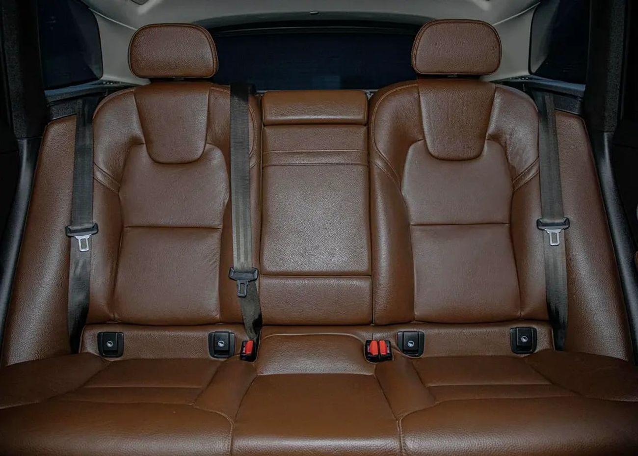 فولفو XC 60 T5 Momentum 2.0L AWD