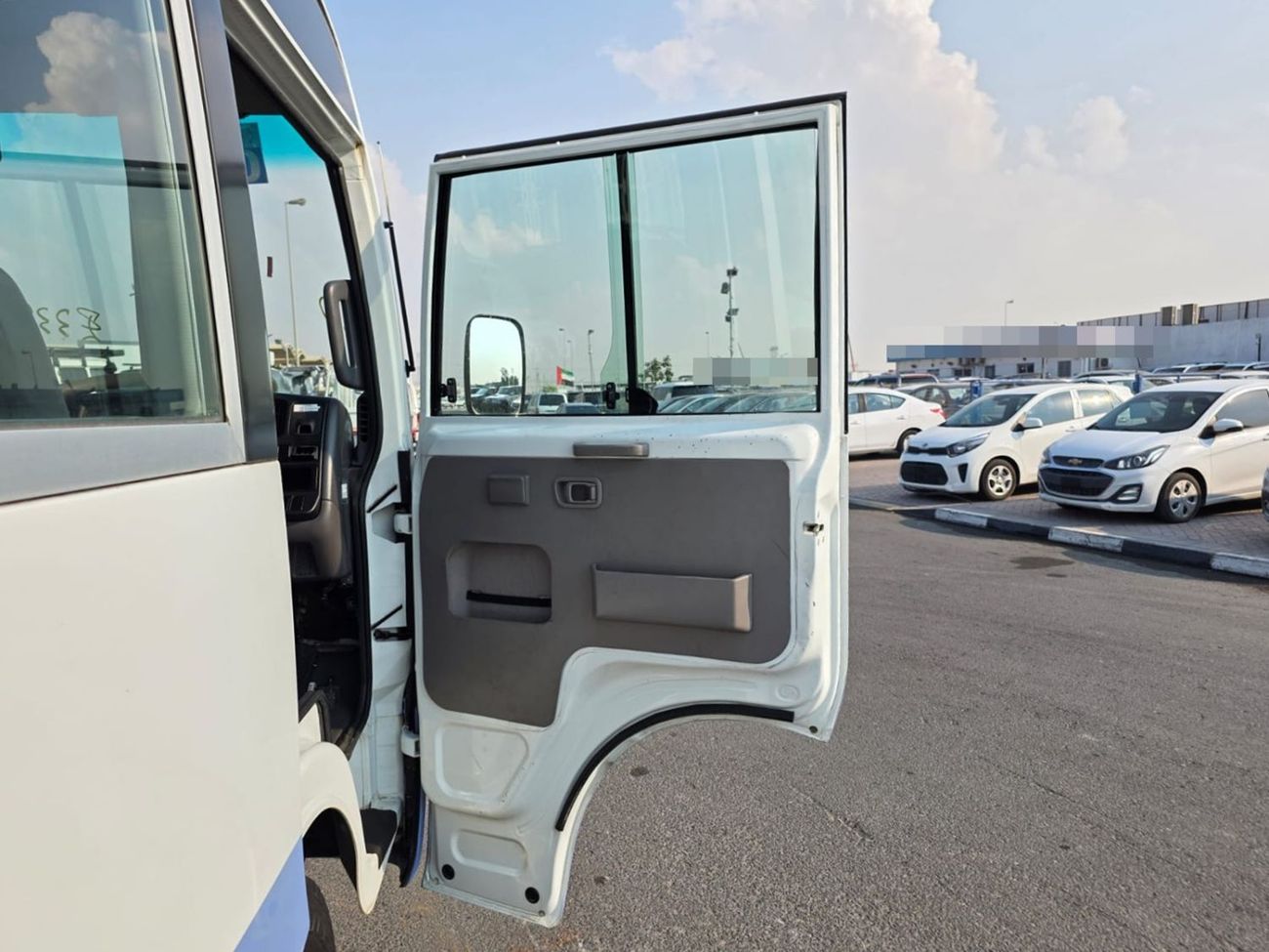 Nissan Civilian NISSAN CIVILIAN BUS RHD 2001 MODEL 4.1 L DIESEL AUTOMATIC(PM05297)