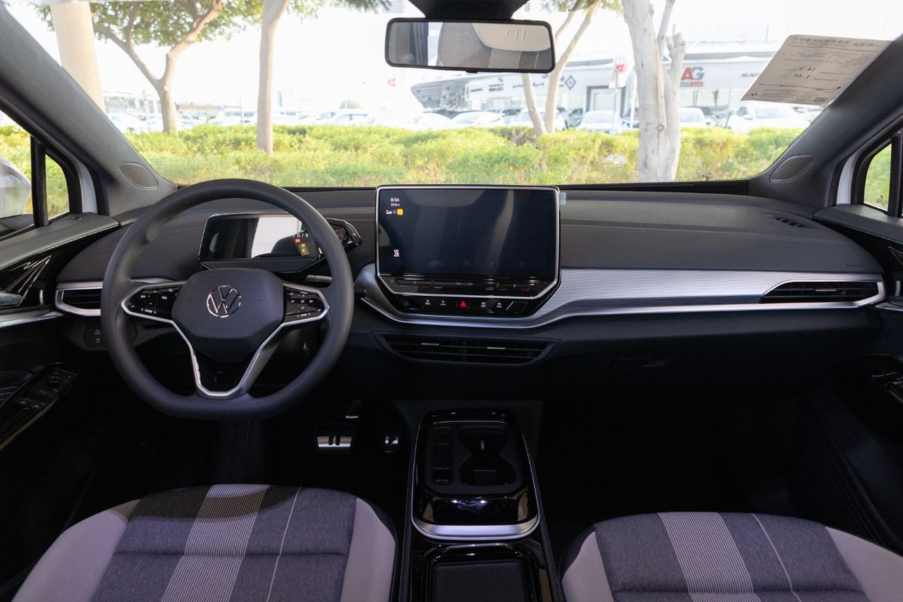 فولكس واجن ID.4 2022 VW ID4 Pure+ 19 بوصة FP - أبيض من الداخل أسود ورمادي | للتصدير فقط