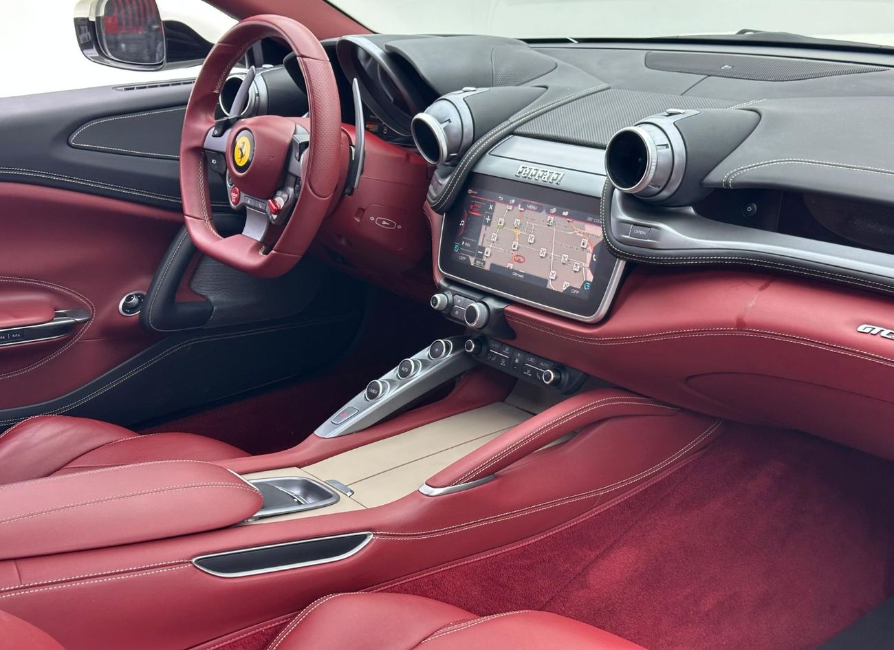 فيراري جي تي سي 4  لوسو 2017 Ferrari GTC4Lusso V12, Agency Full Service History, GCC