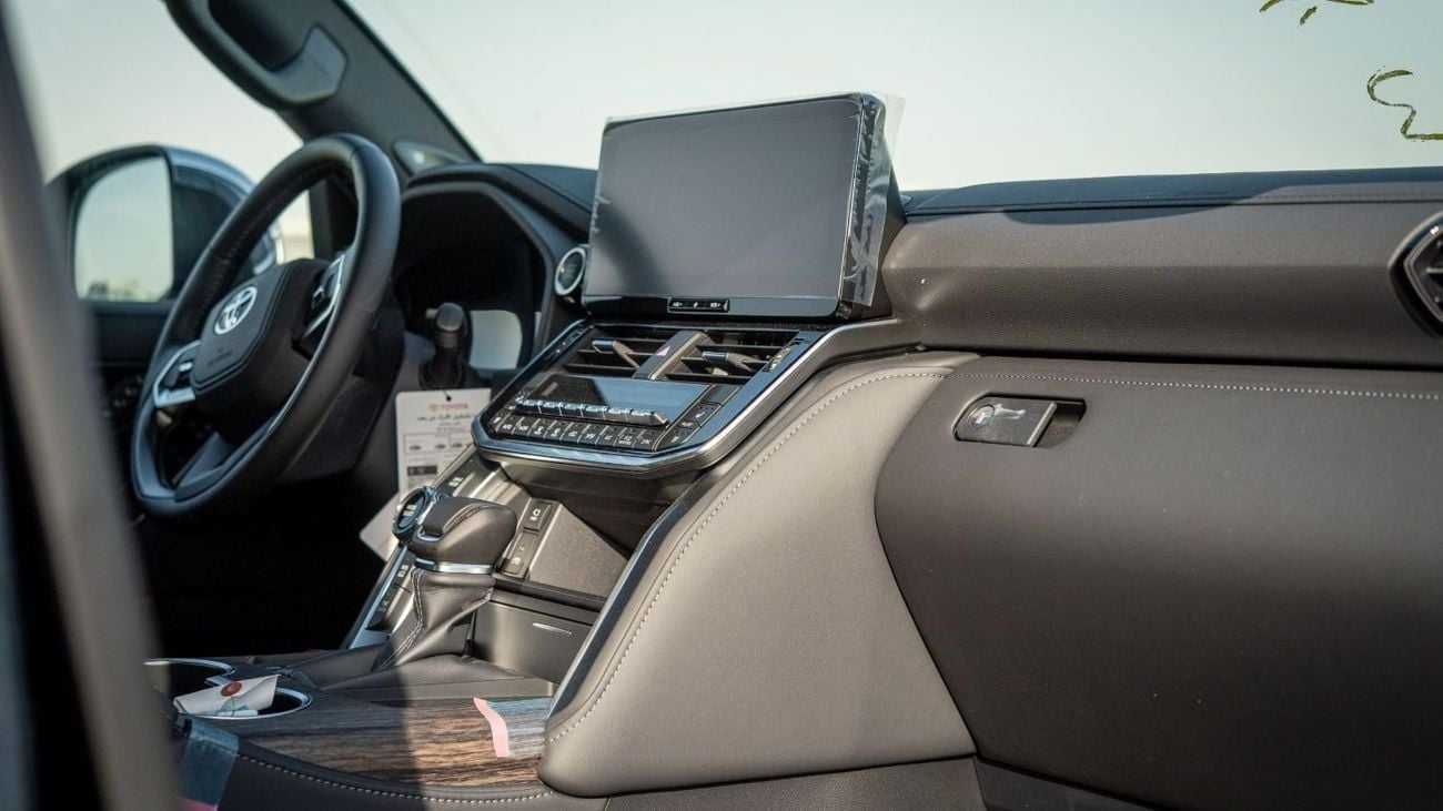 Toyota Land Cruiser LC300 3.3 DIESEL VXR 2025 MODEL