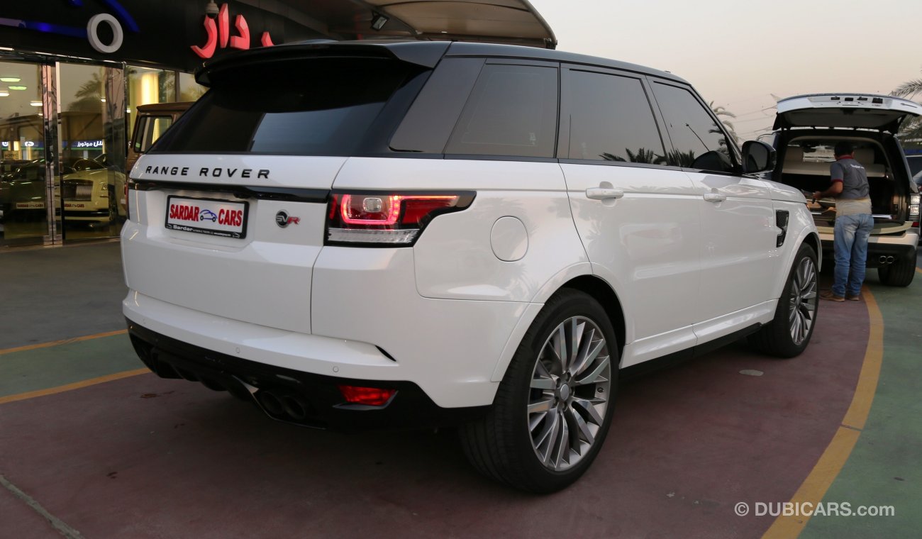 Land Rover Range Rover Sport SVR