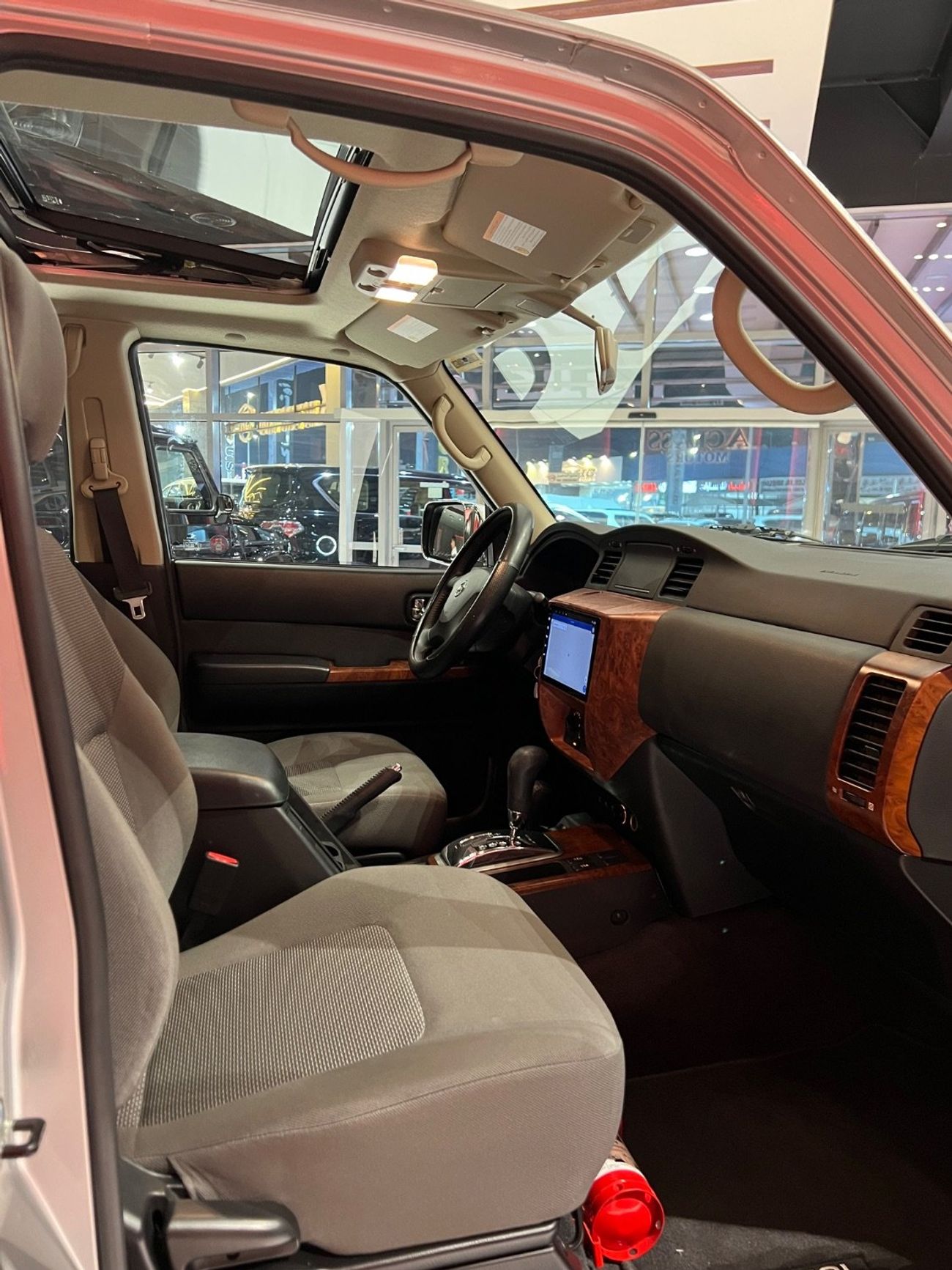 نيسان باترول سفاري Safari 4.8L A/T