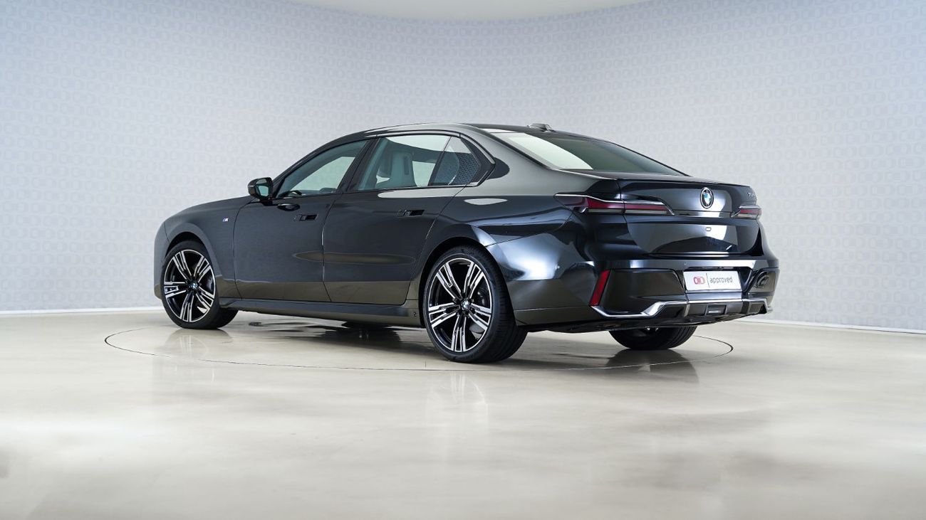 BMW 740i 740i M-Sport | AED 5,852 PM | Warranty & Service June 2028  | GCC