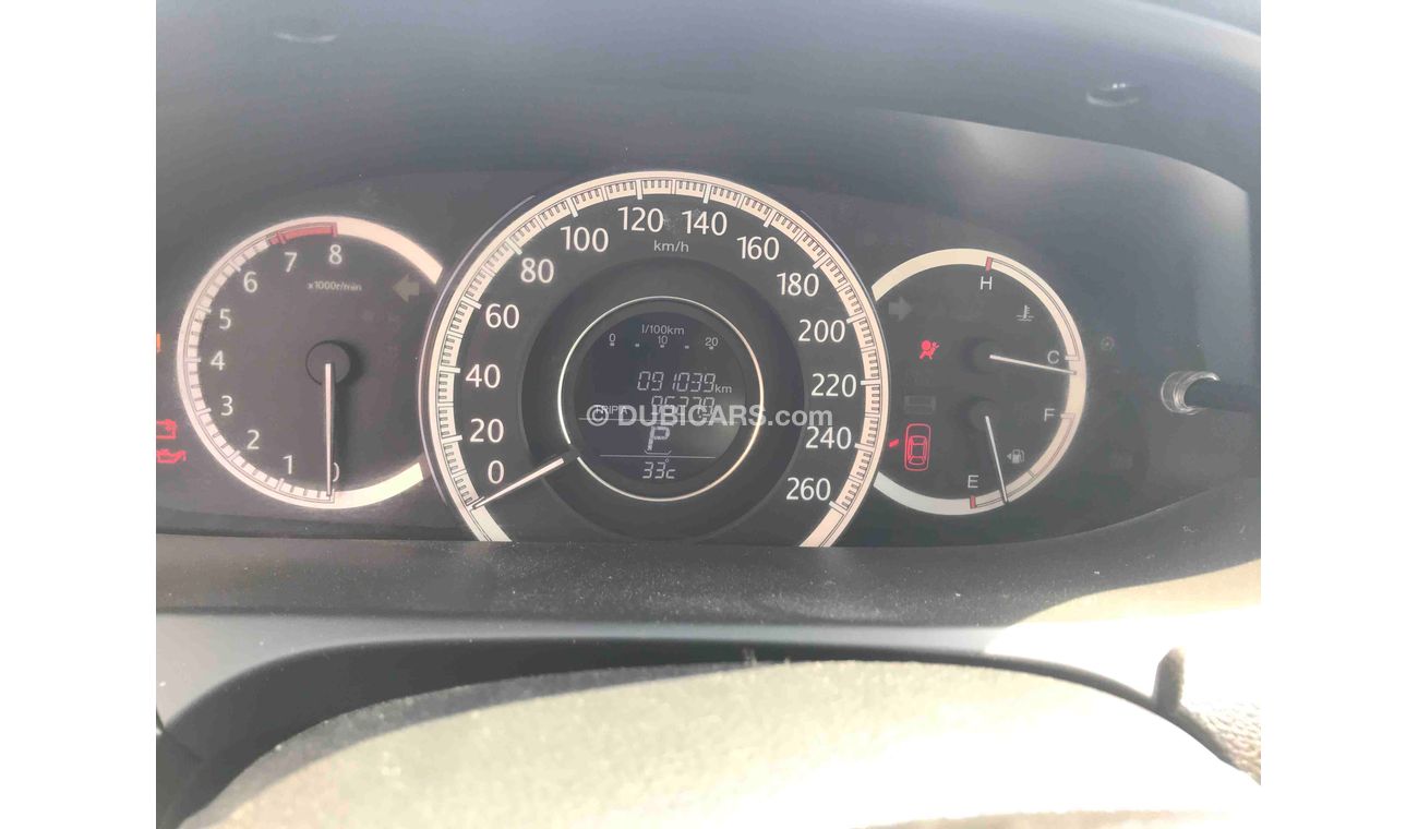 هوندا أكورد خليجي قابل للتصدير الى السعوديه