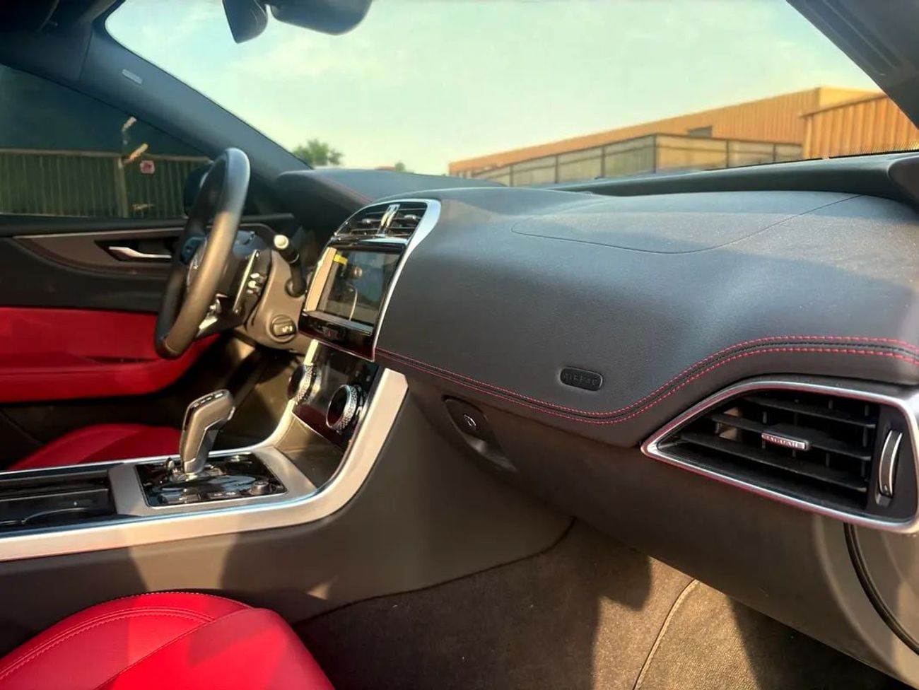 Jaguar XE STD S P250 2.0L
