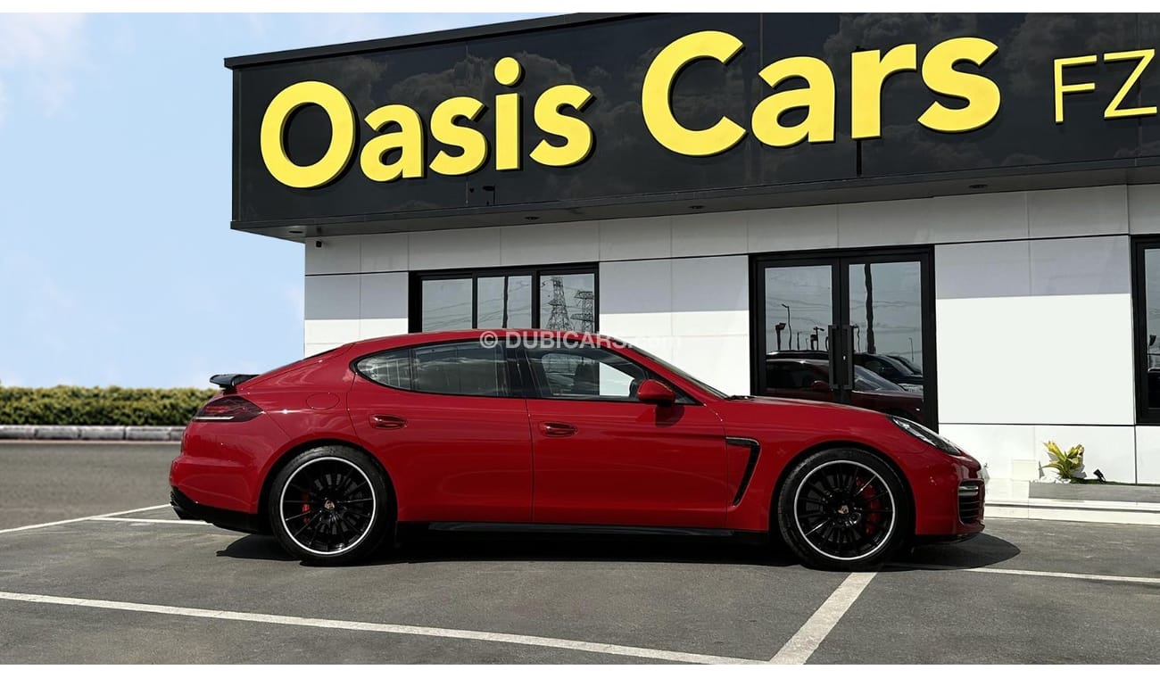 Porsche Panamera 4.8L V8 GCC Specs Full Service History