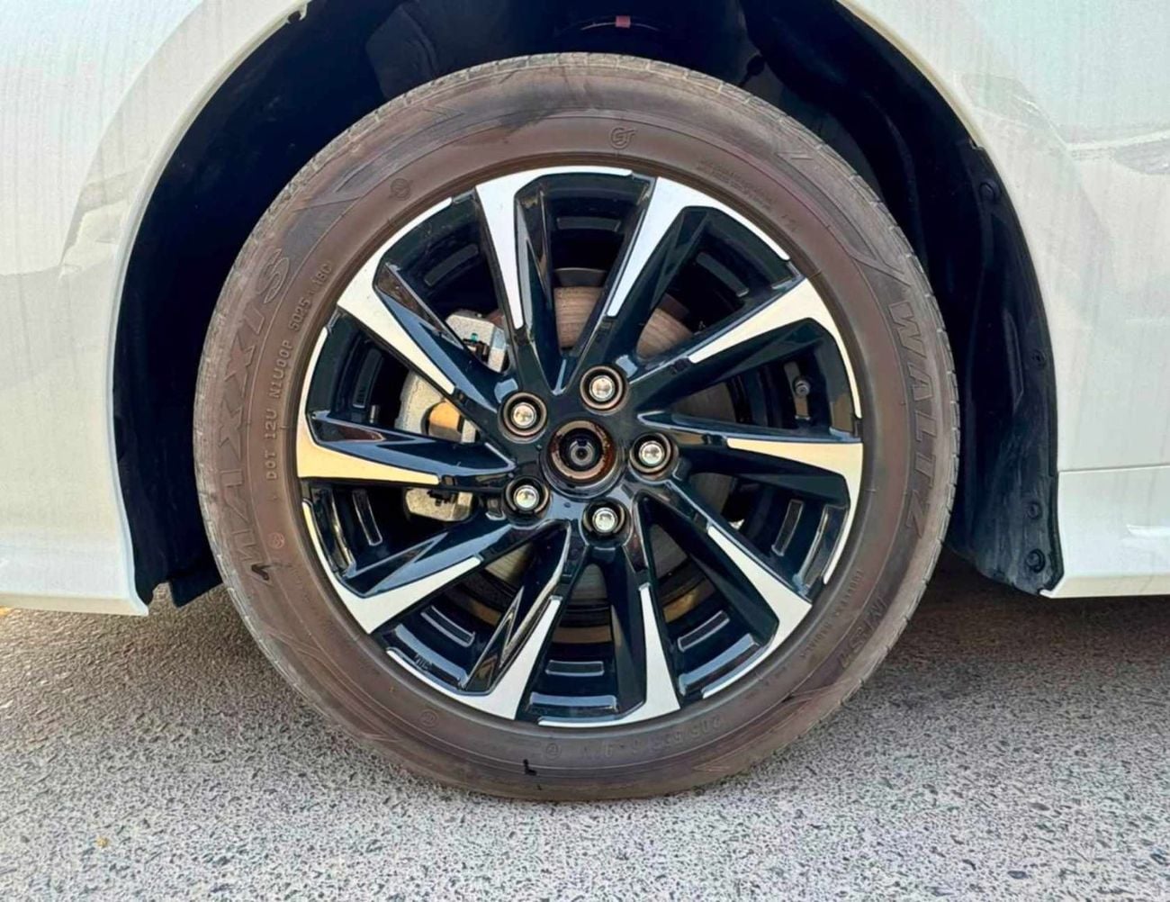 تويوتا كورولا HYBRID ELITE || 1.8L V4 / NEW SHAPE / ROOF MOUNTED CAMERA / READY UNITS (CODE # ELIF)