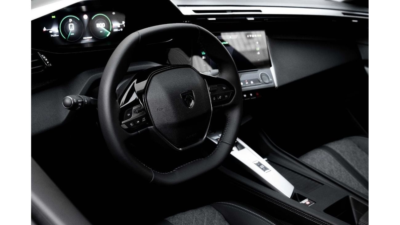 Peugeot 408 408 | 2,252 P.M  | 0% Downpayment | ALLURE 1.6L T