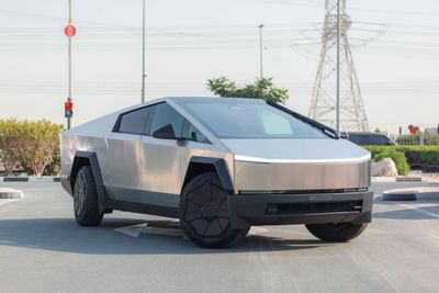 تسلا سايبرتراك FOUNDATION SERIES AWD