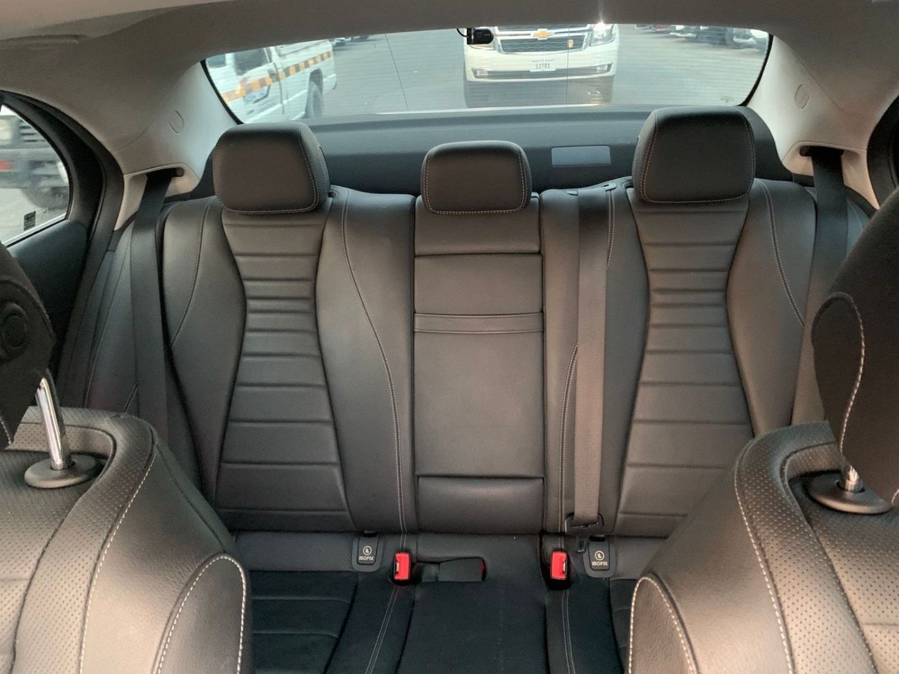 مرسيدس بنز E300 Mercedes-Benz E300 4Matic panorama V4 2.0L Model 2017 Price:90.000AED  Mileage:140.000 Km  Specifica