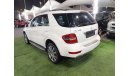 Mercedes-Benz ML 350 Mercedes models 2011 GCC full options white coulour sunroof good condition