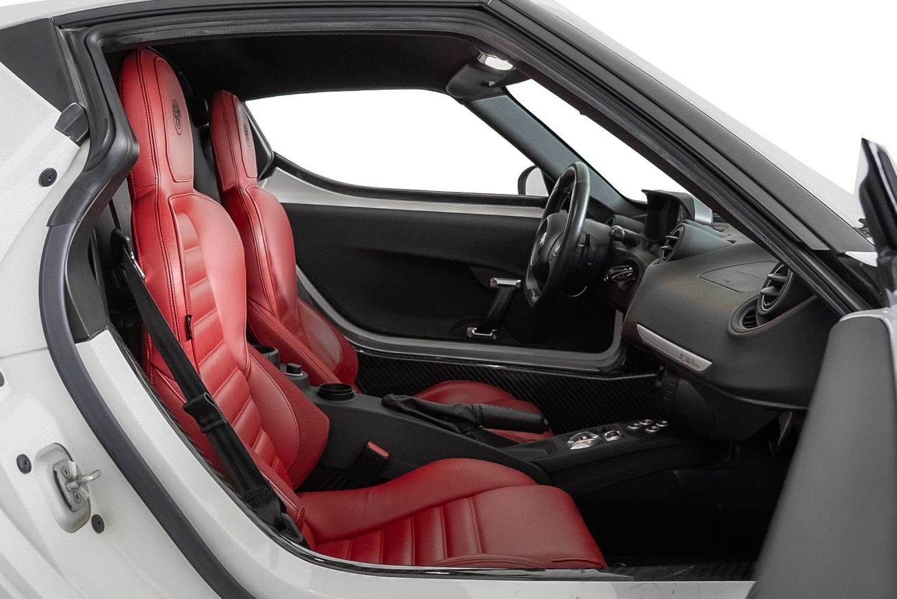 ألفا روميو 4C Coupe