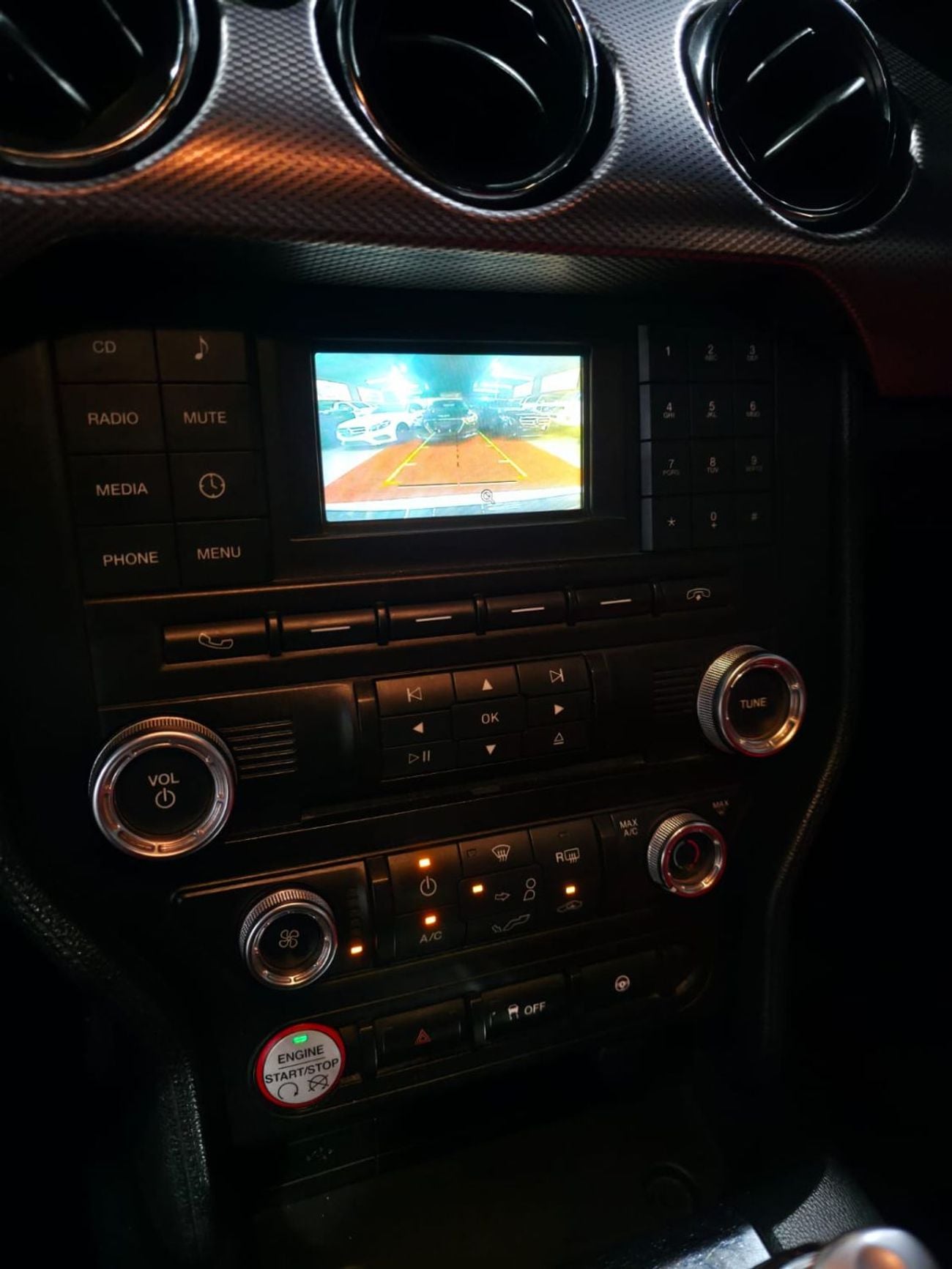 Ford Mustang GT Premium 5.0L V8