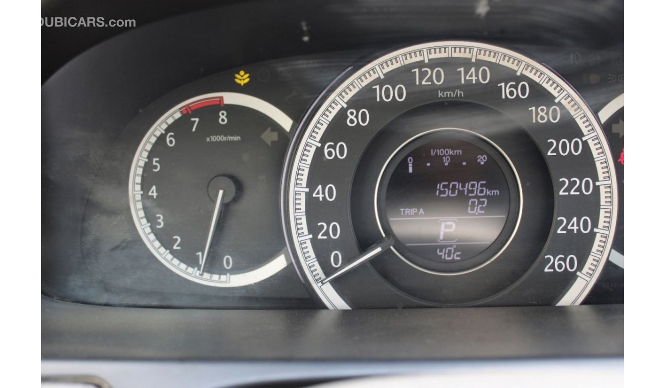 Honda Accord DX ACCIDENTS FREE - GCC - FULL OPTION - V4 - CAR IS IN PERFECT CONDITION INSIDE OUT